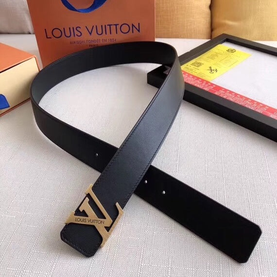 LOUIS VUITTON leather belt