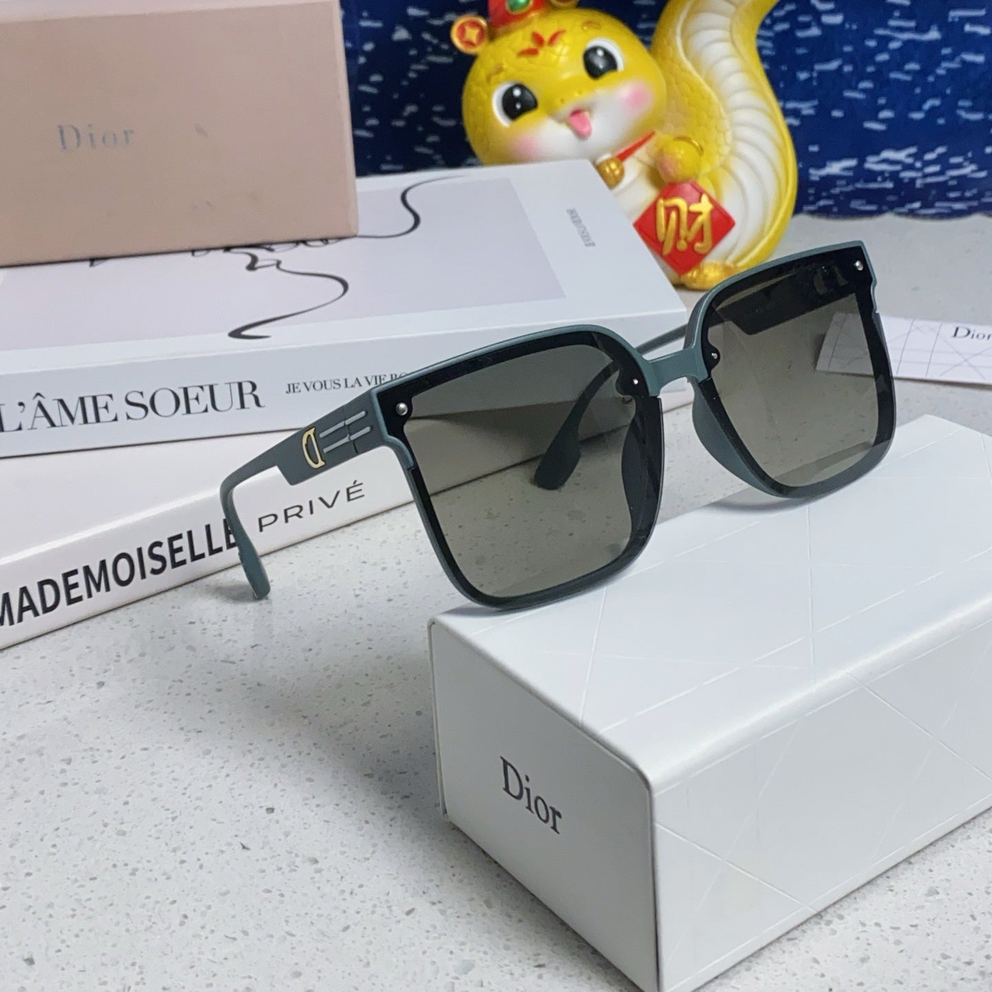 Dior popular sunglasses