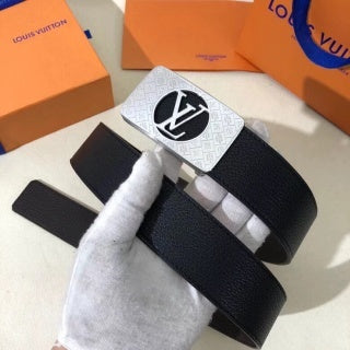 LOUIS VUITTON Leather Belt