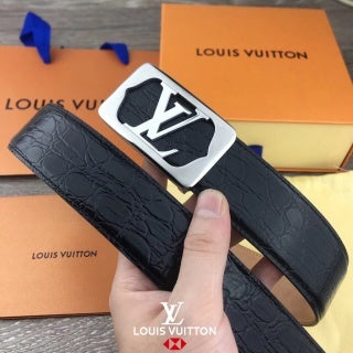 LOUIS VUITTON leather belt