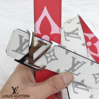 LOUIS VUITTON leather belt