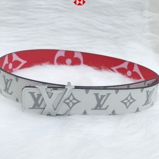 LOUIS VUITTON leather belt