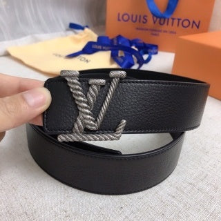 LOUIS VUITTON leather belt