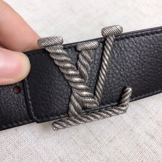 LOUIS VUITTON leather belt