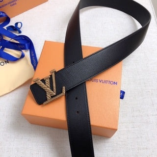 LOUIS VUITTON leather belt