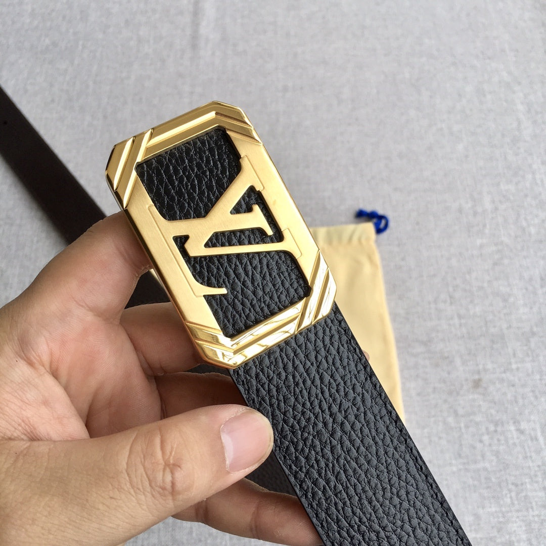 LOUIS VUITTON leather belt