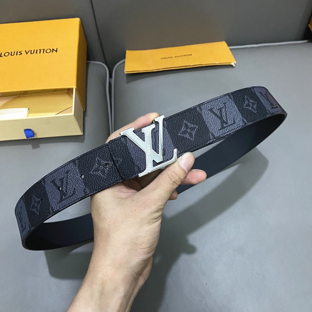 LOUIS VUITTON Leather Belt