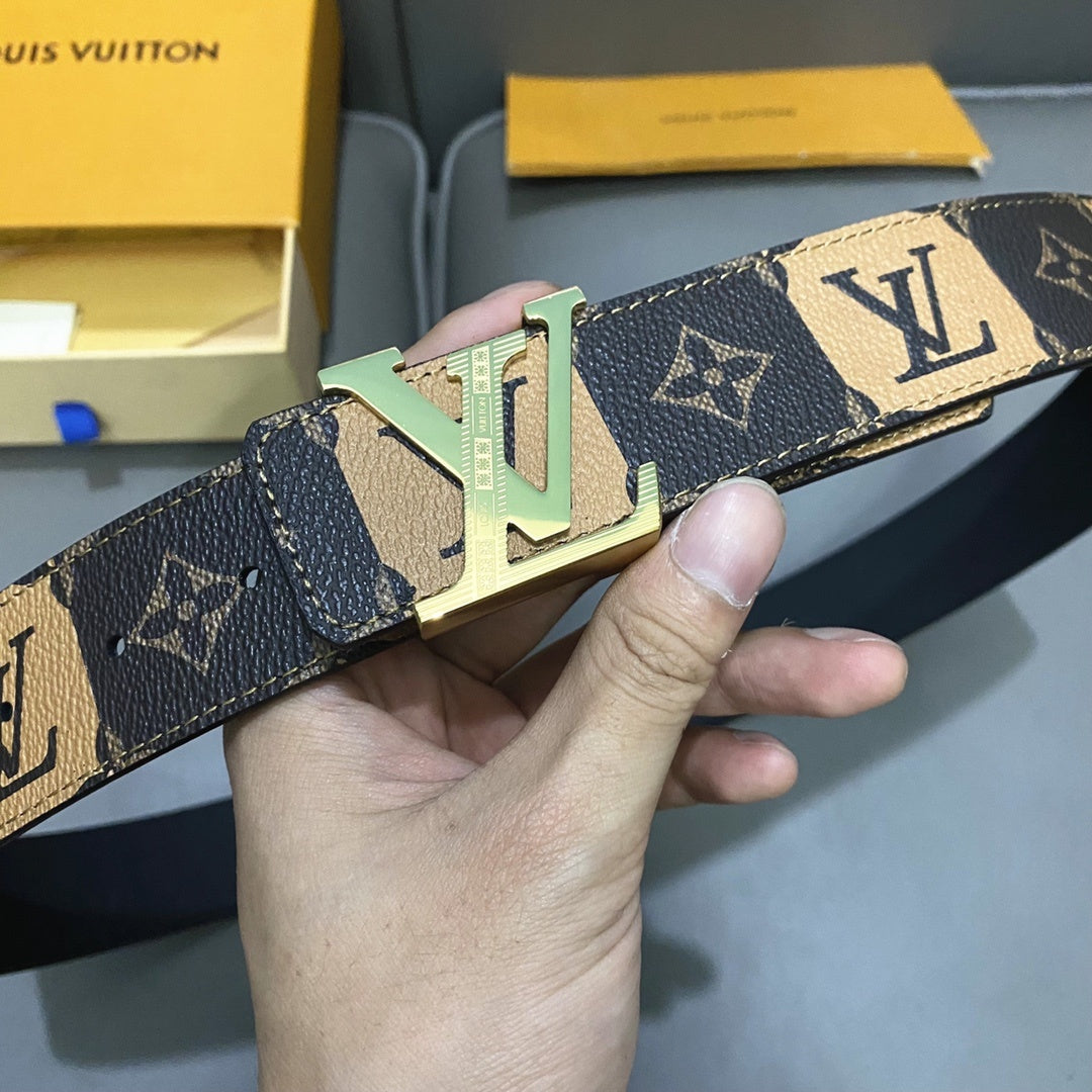 LOUIS VUITTON Leather Belt