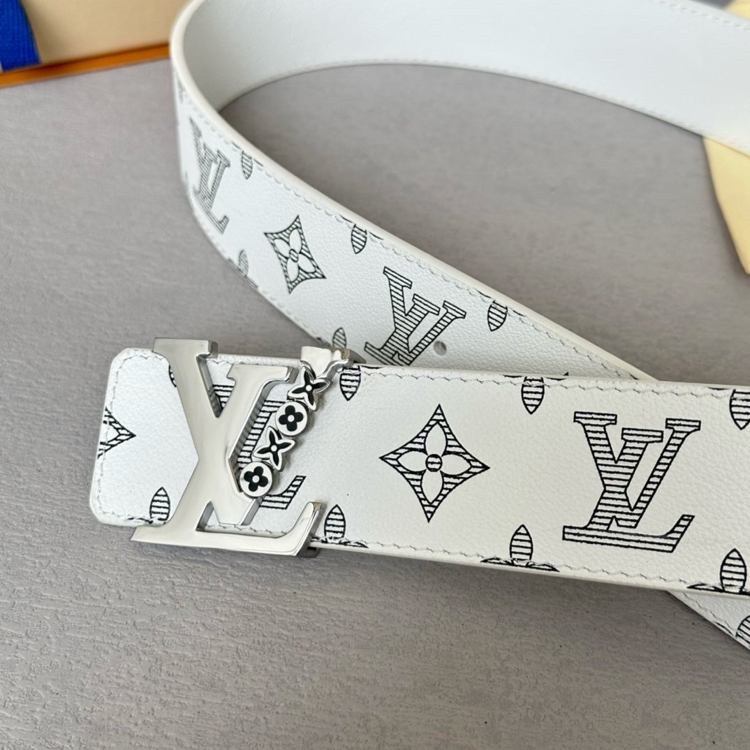 LOUIS VUITTON Leather Belt