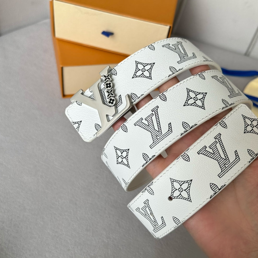 LOUIS VUITTON Leather Belt