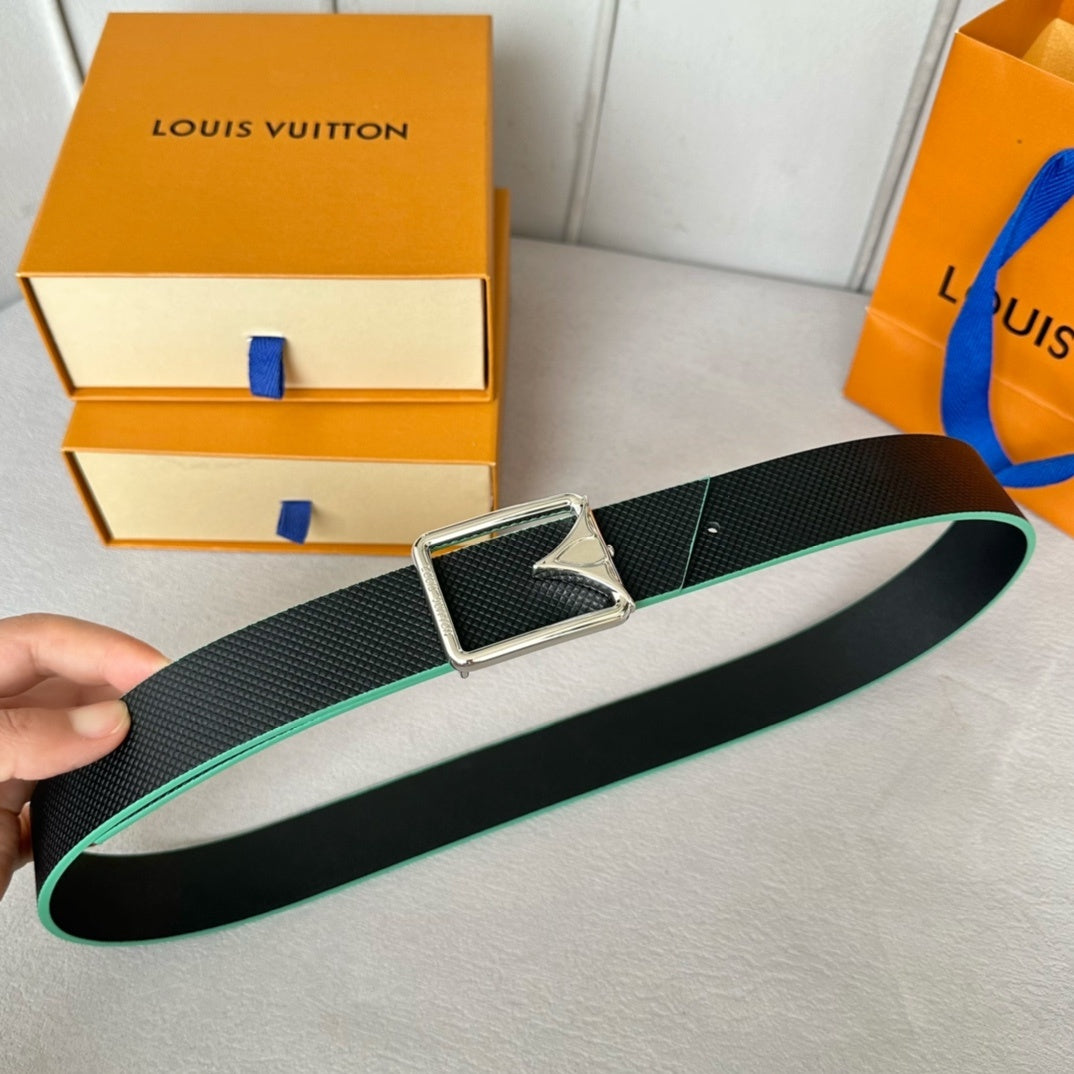 LOUIS VUITTON Leather Belt