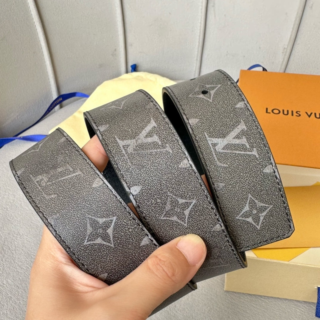 LOUIS VUITTON Leather Belt