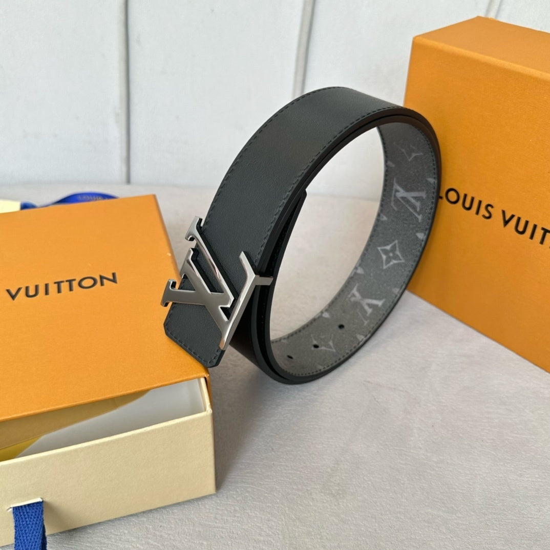 LOUIS VUITTON Leather Belt