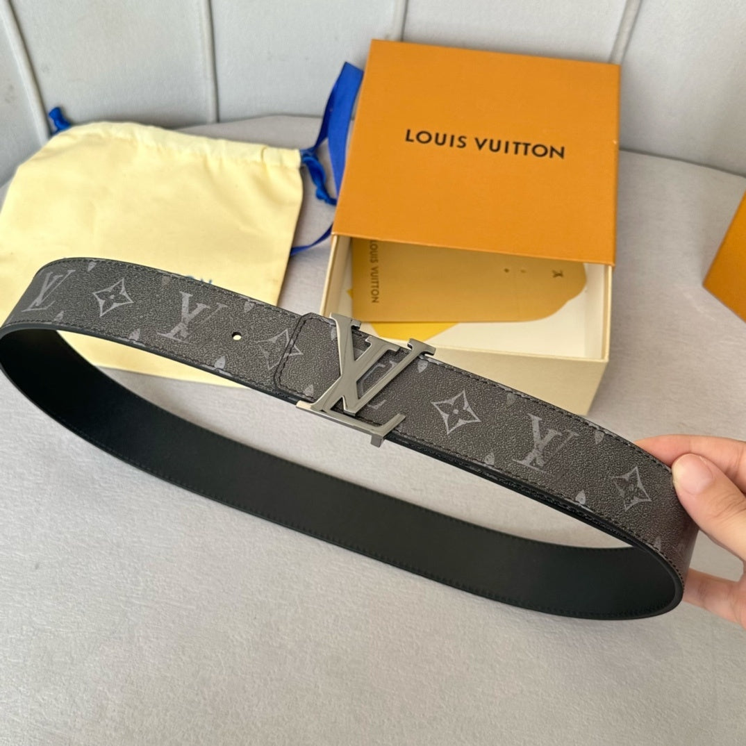LOUIS VUITTON Leather Belt