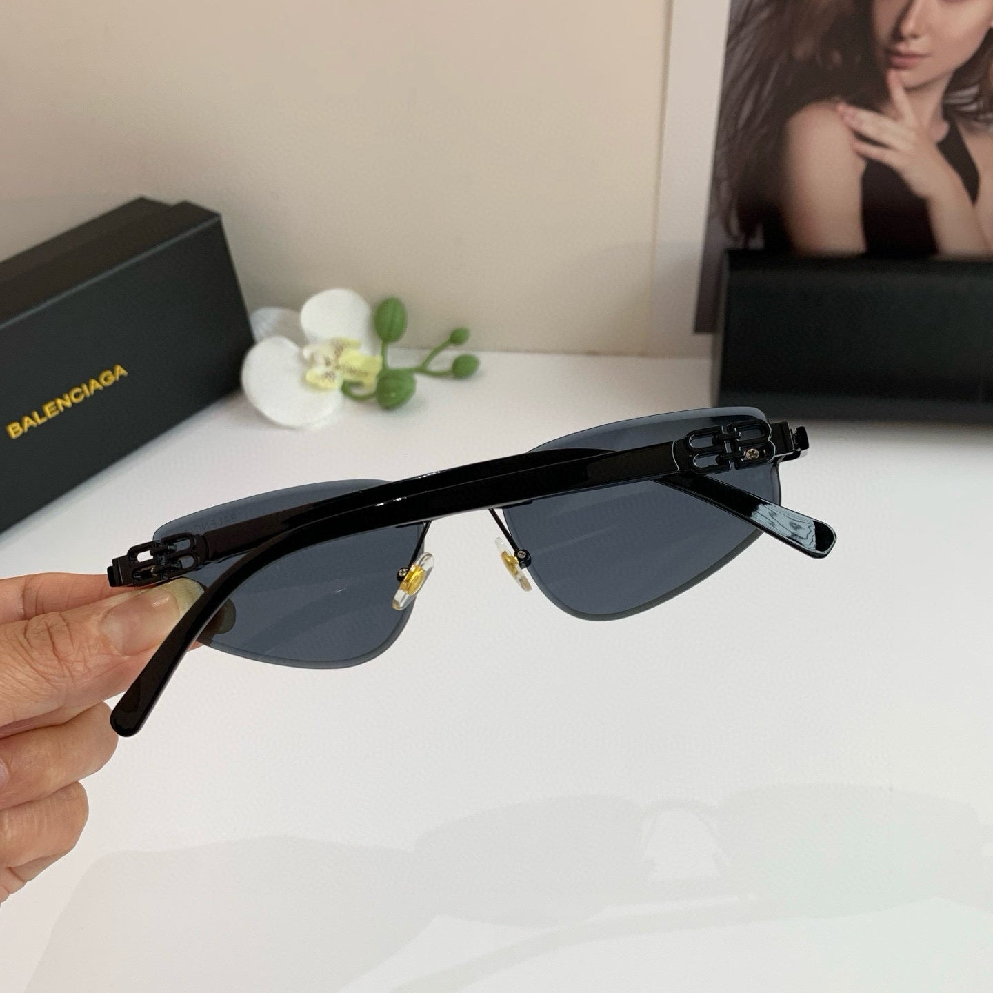 Balenciaga sunglasses Asian fit for men and women