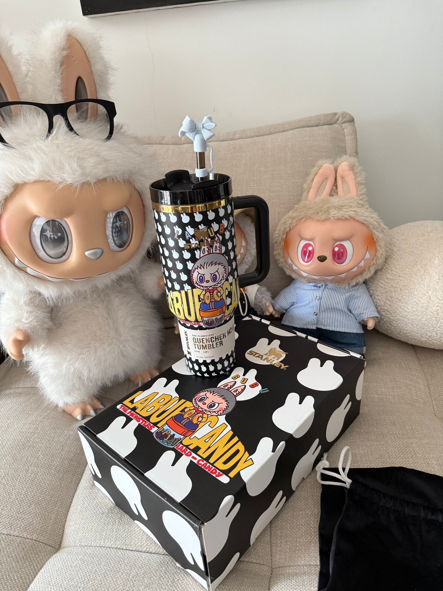 Spot black 𝐒𝐭a𝐧𝐥𝐞𝐲✖ Labub co-branded straw cup 40oz Water Bottle Labubu Macaron Monsters Tumbler