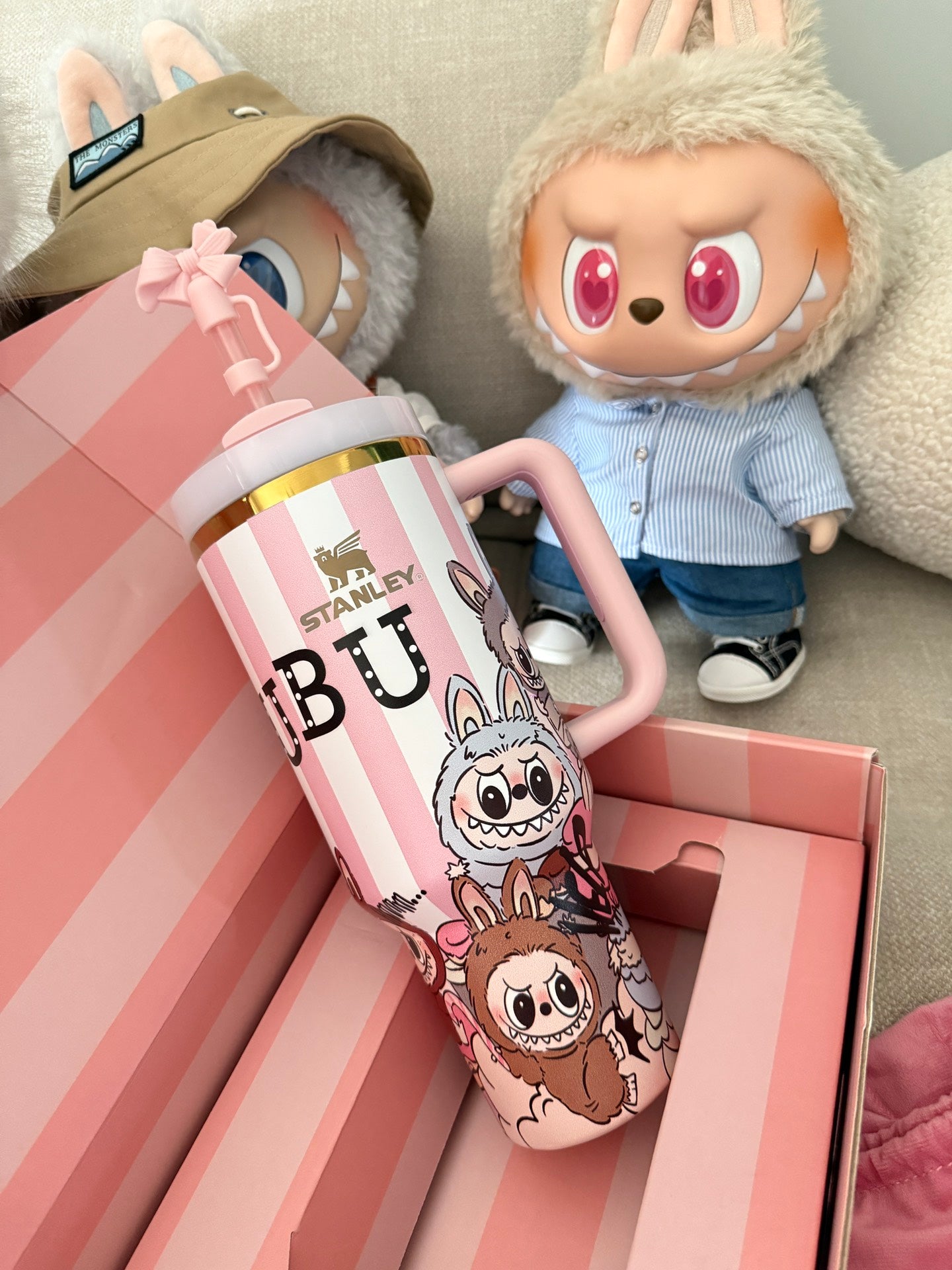Pink Stripes 𝐒𝐭a𝐧𝐥𝐞𝐲✖ Labub co-branded straw cup 40oz Water Bottle Labubu Macaron Monsters Tumbler