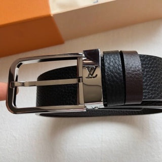 LOUIS VUITTON Leather Belt