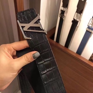 LOUIS VUITTON leather belt