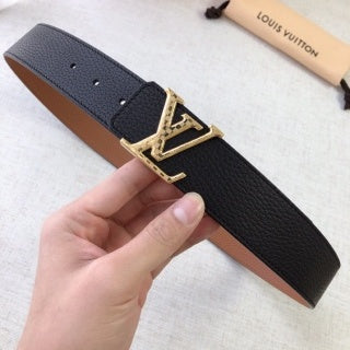 LOUIS VUITTON leather belt