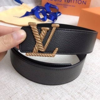 LOUIS VUITTON leather belt