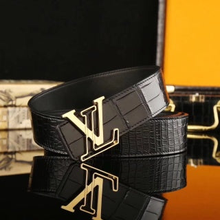 LOUIS VUITTON leather belt