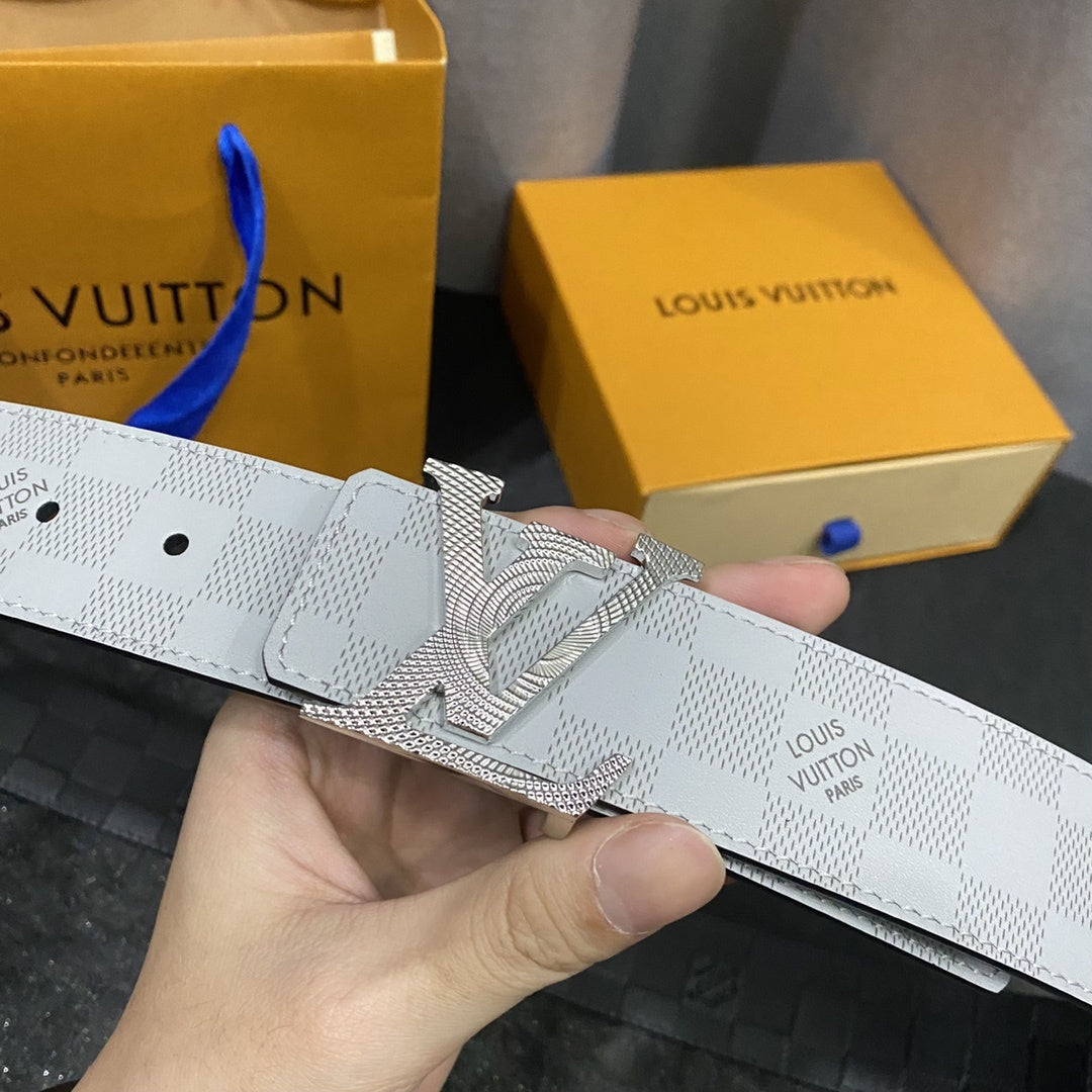LOUIS VUITTON Leather Belt