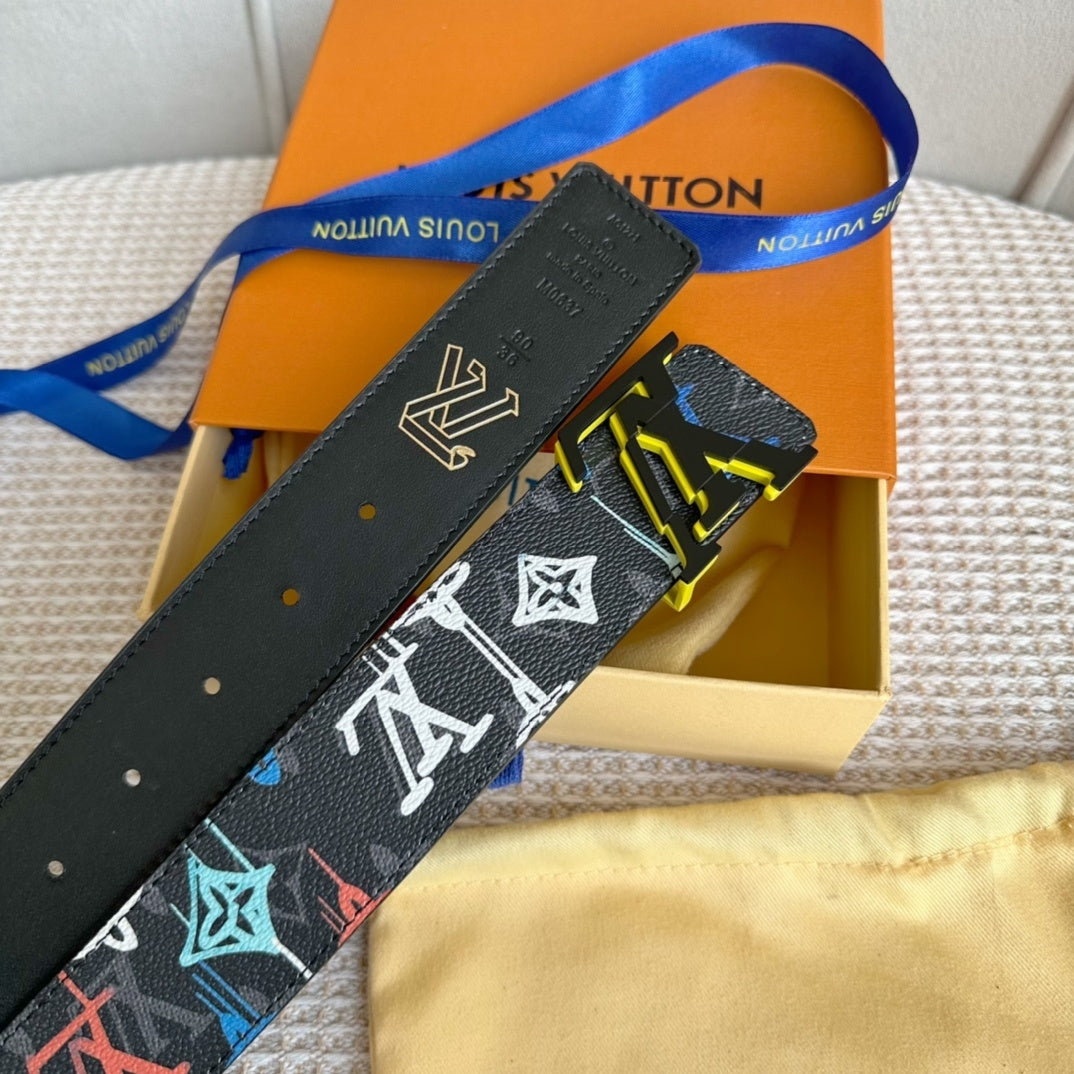LOUIS VUITTON Leather Belt
