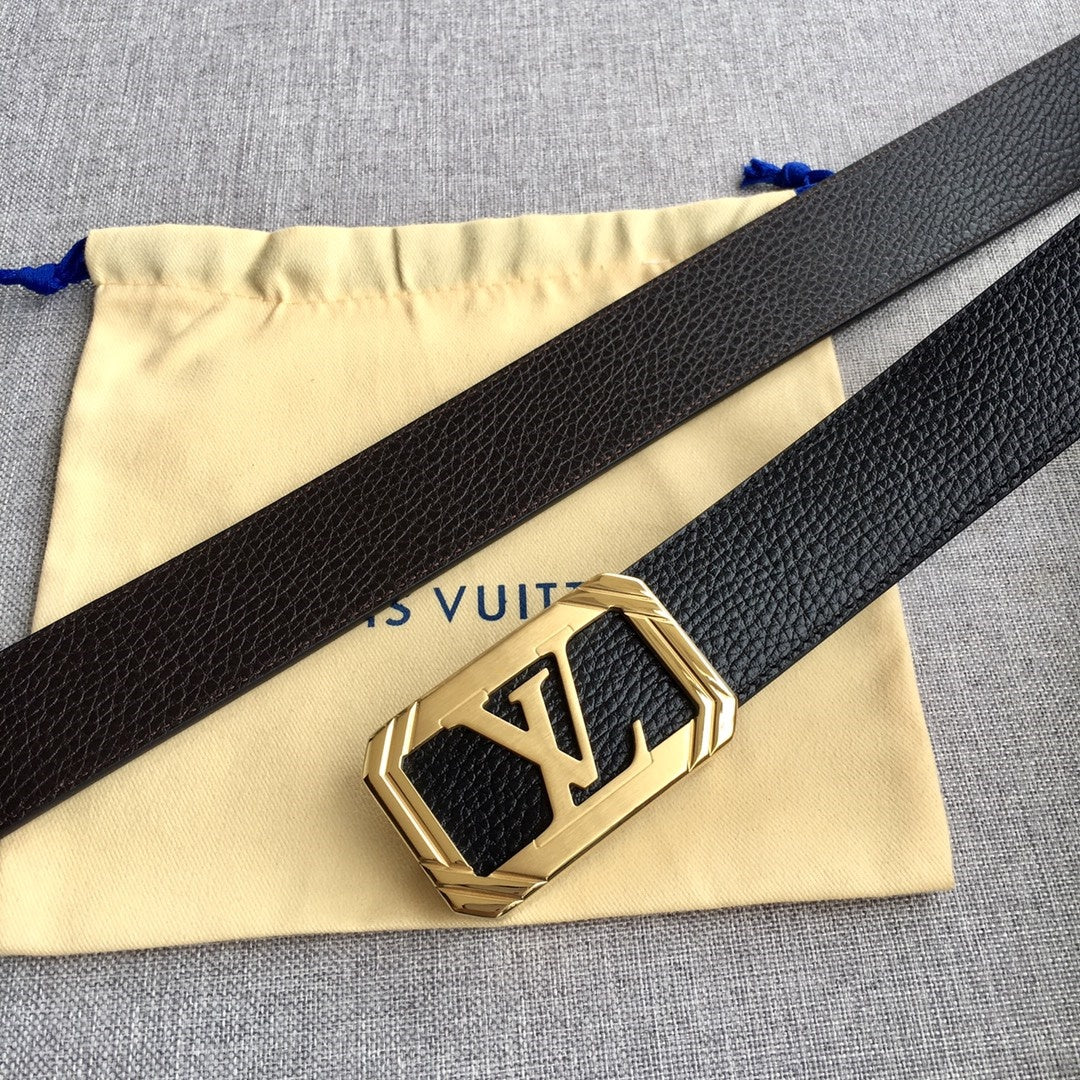 LOUIS VUITTON leather belt