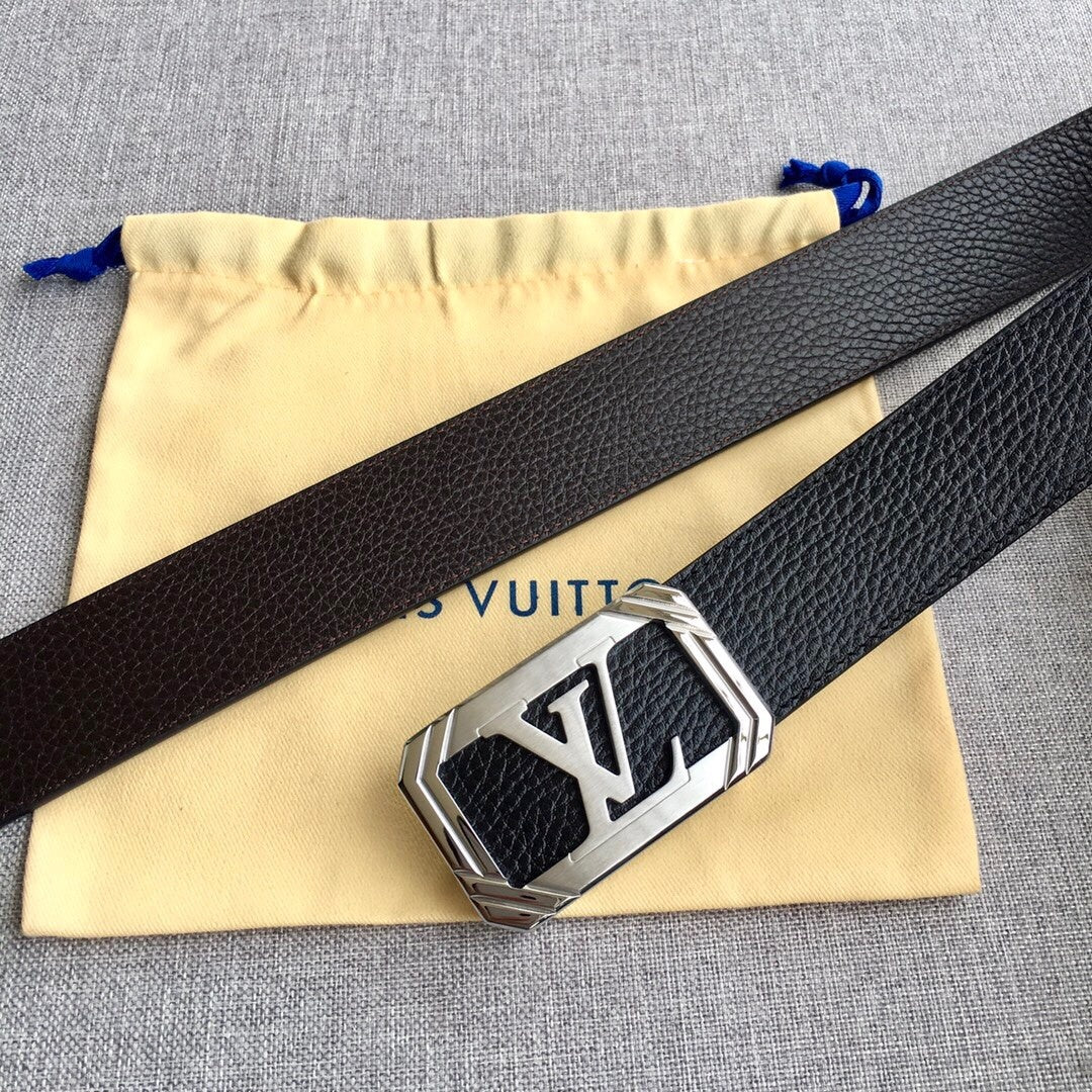 LOUIS VUITTON leather belt