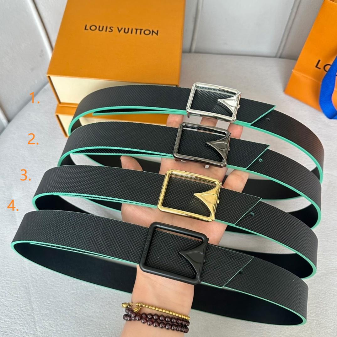 LOUIS VUITTON Leather Belt