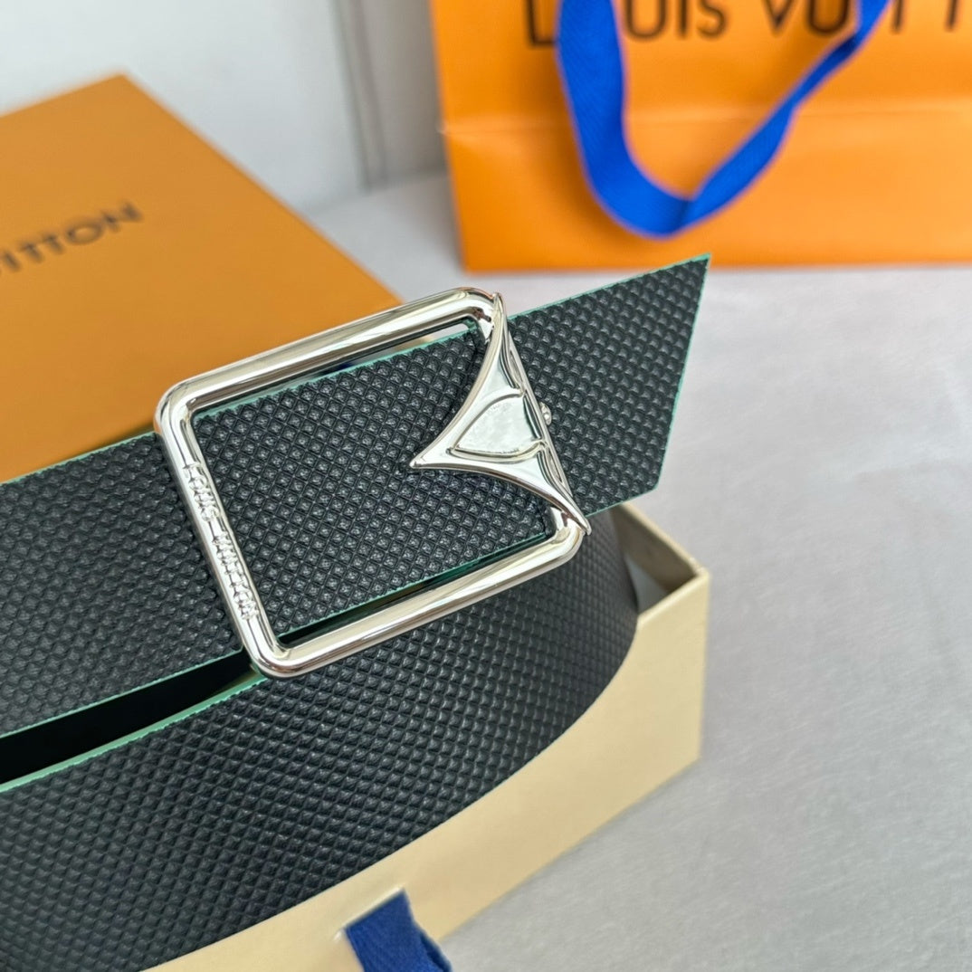 LOUIS VUITTON Leather Belt