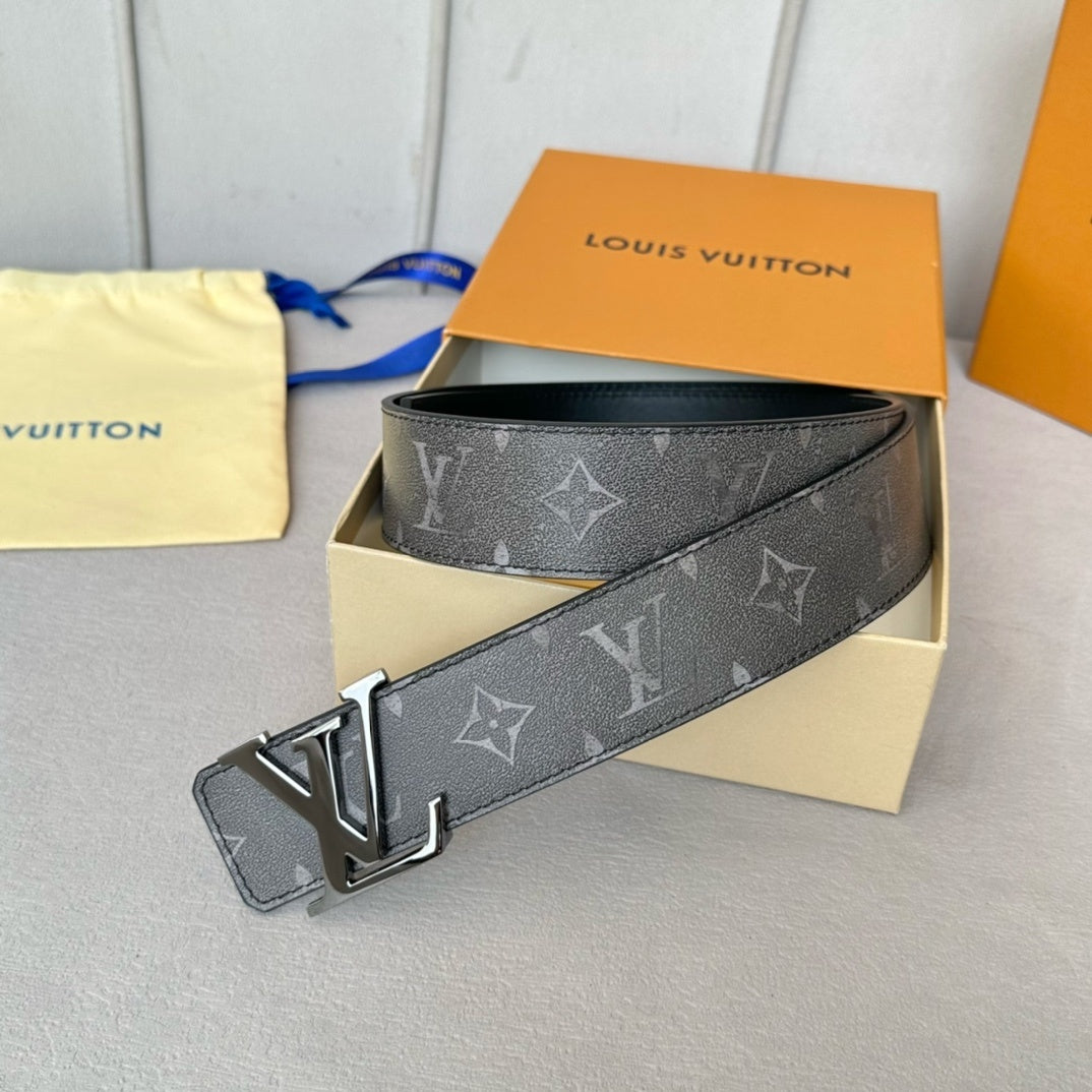 LOUIS VUITTON Leather Belt