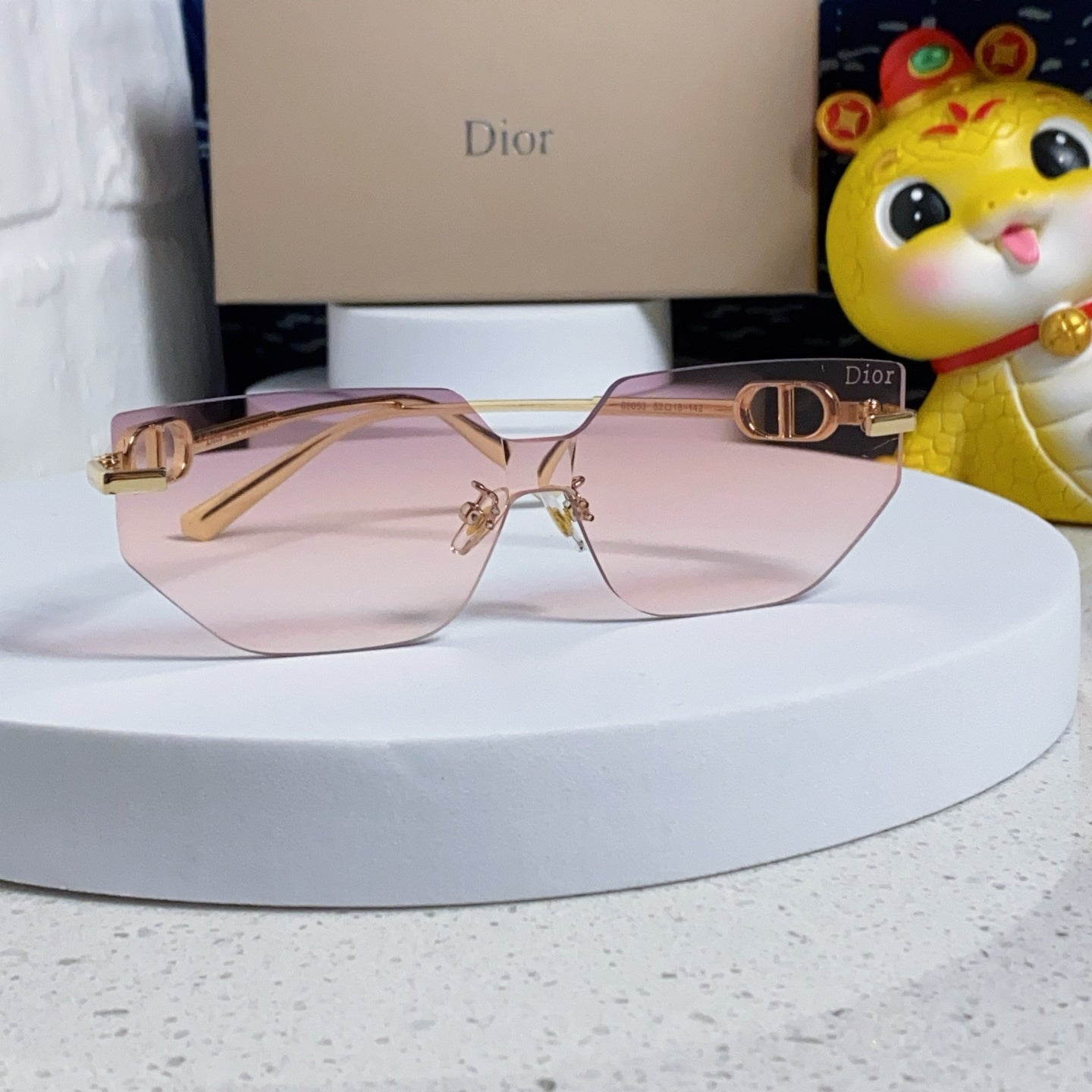 Dior popular sunglasses