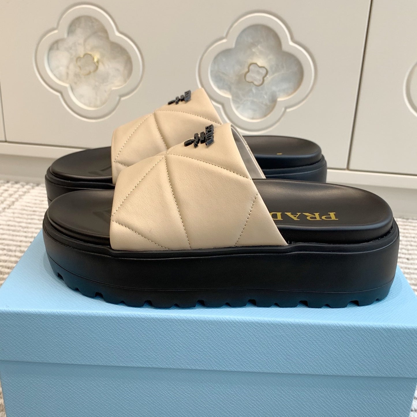PRADA Ladies Slippers, Size 35-41
