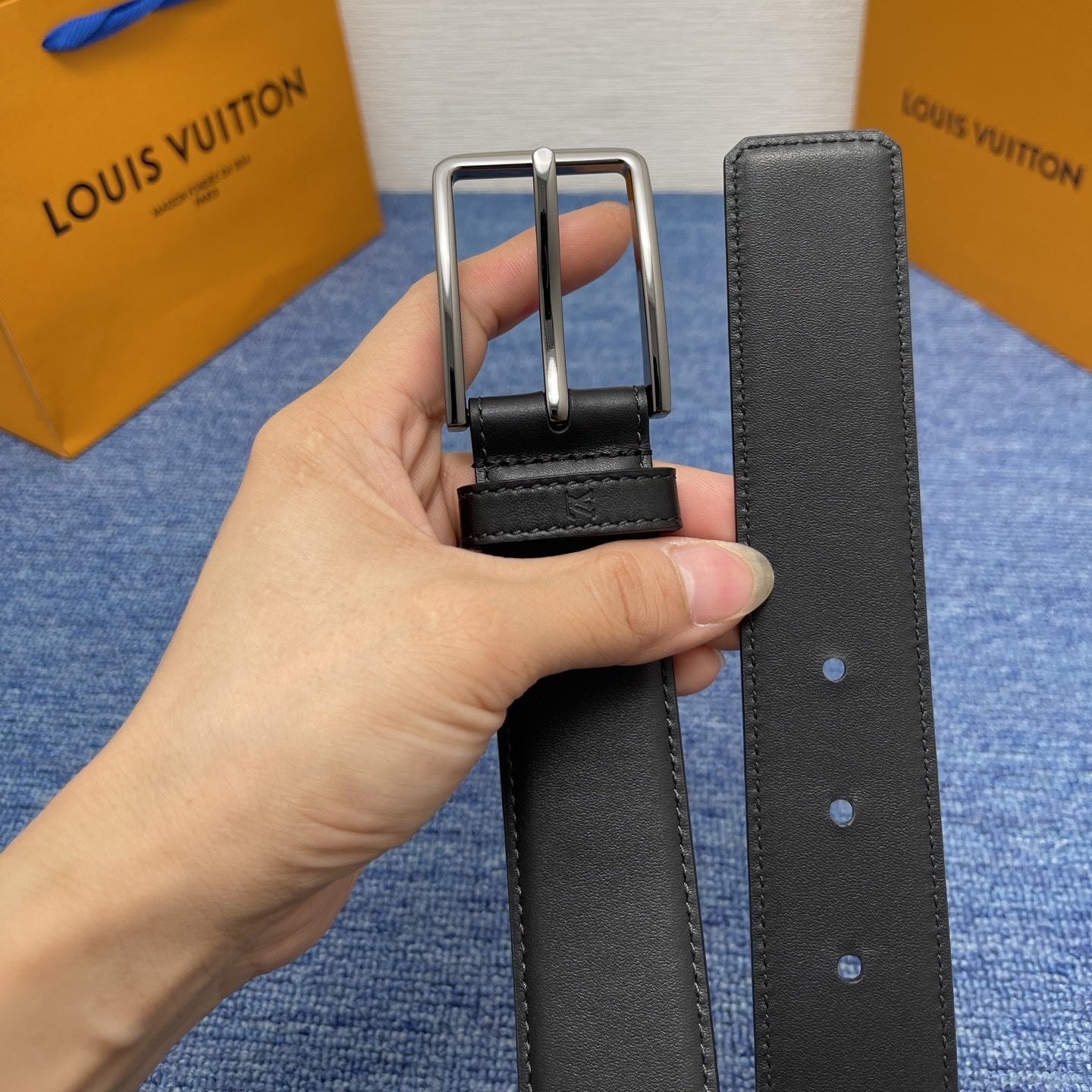 LOUIS VUITTON Leather Belt