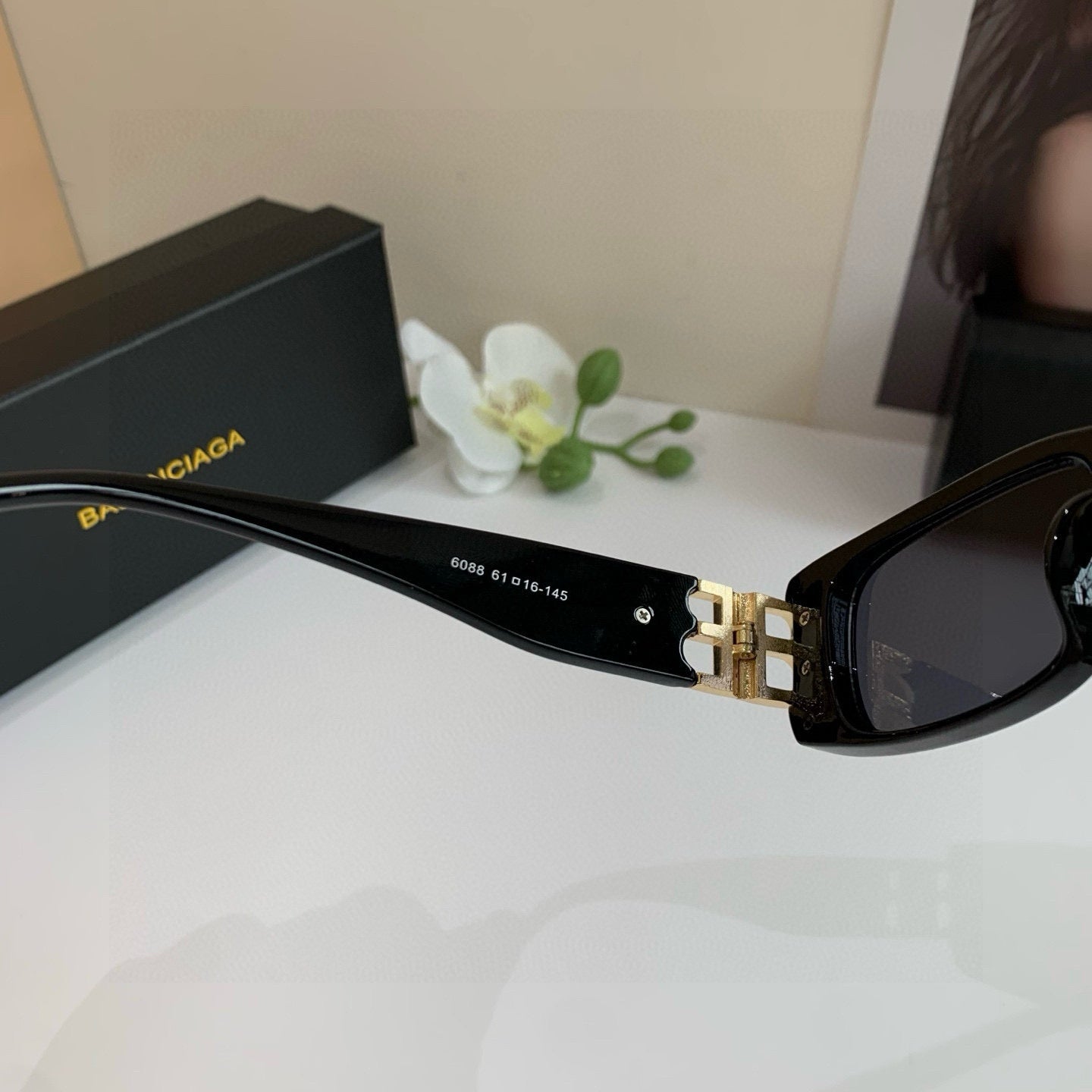 Balenciaga sunglasses Asian fit for men and women